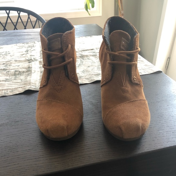 Toms suede wedge bootie - Picture 2 of 3
